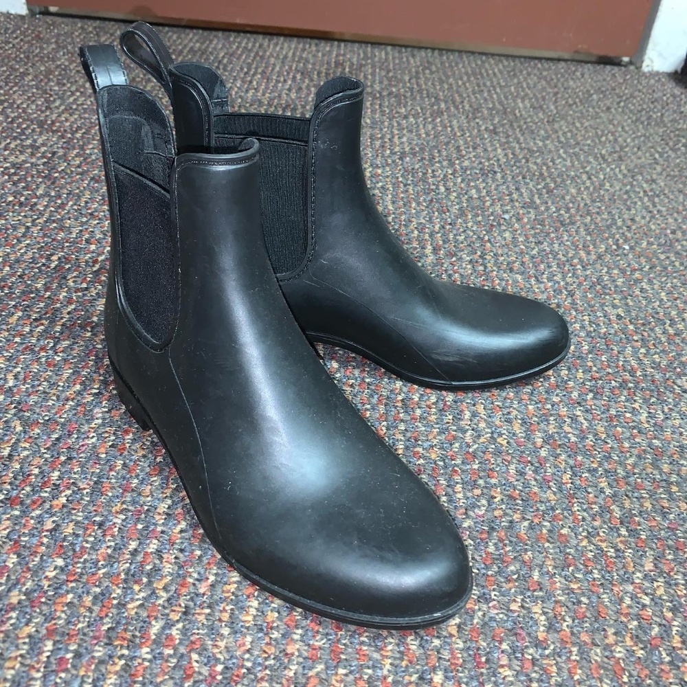 black ankle boots